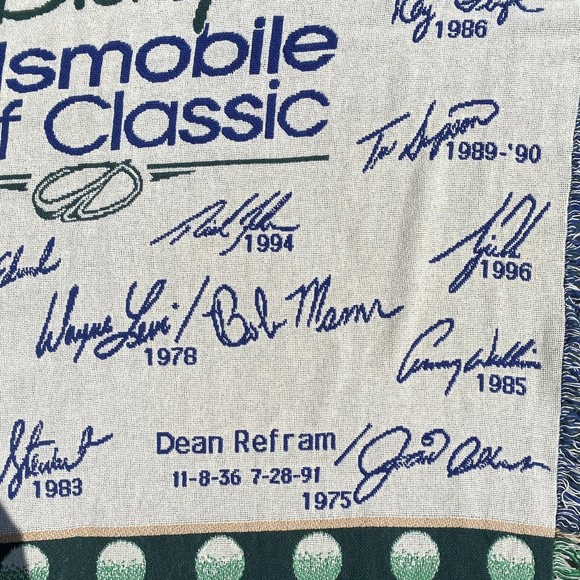 Vtg Disney Oldsmobile Golf Tapestry Throw Blanket - Picture 5 of 9